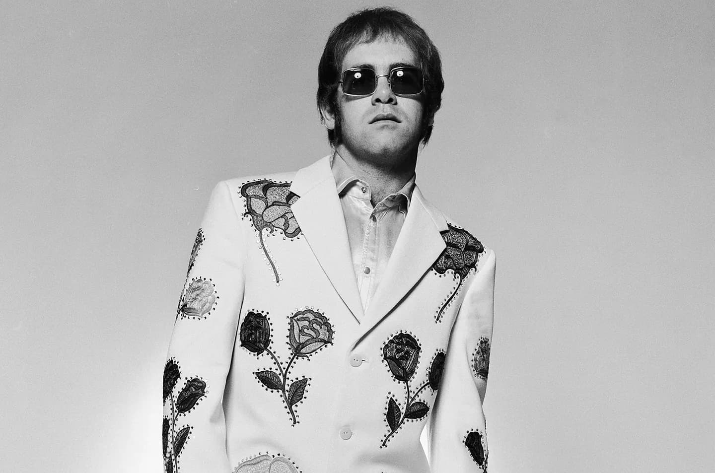 Элтон Джон: Как "Потрясающий" альбом завоевал Billboard 50 лет назад?