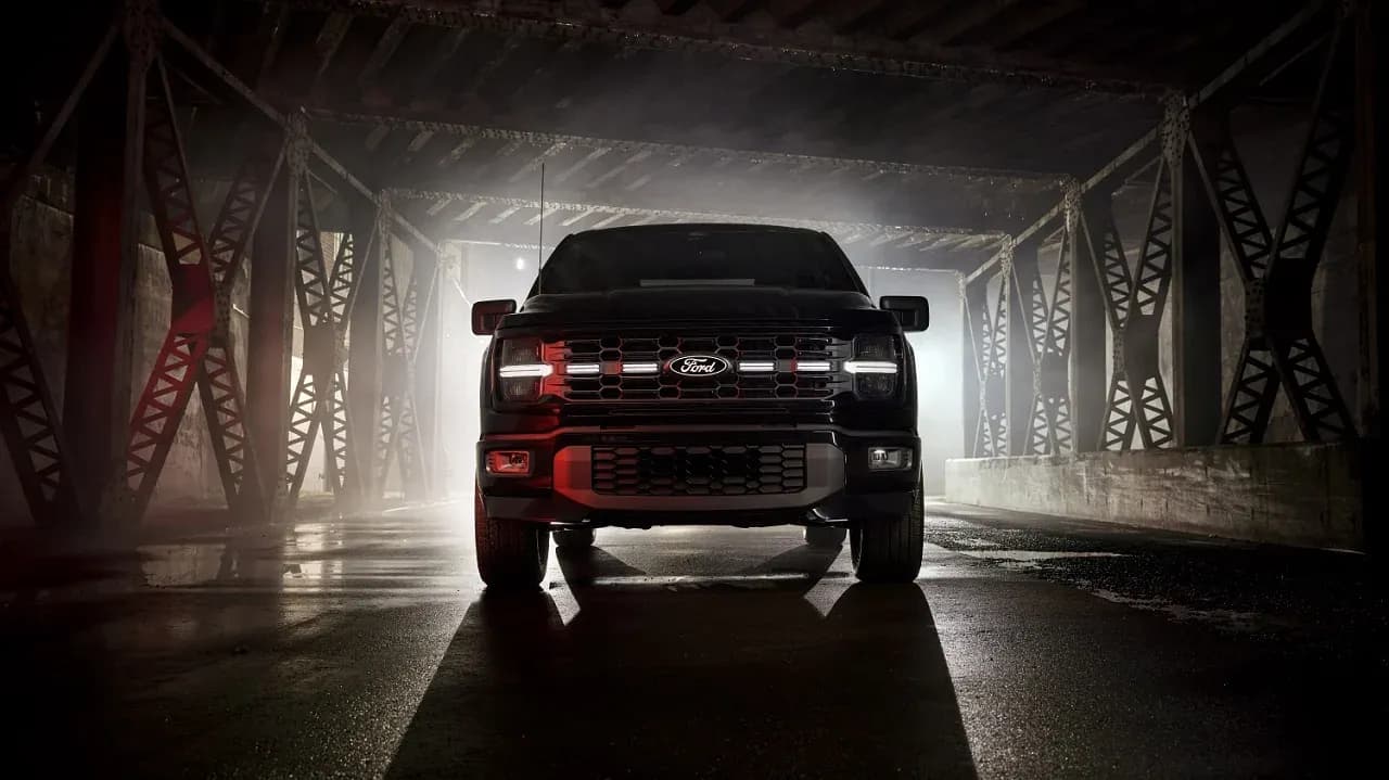 2025 Ford F-150: Волчий случай на дороге