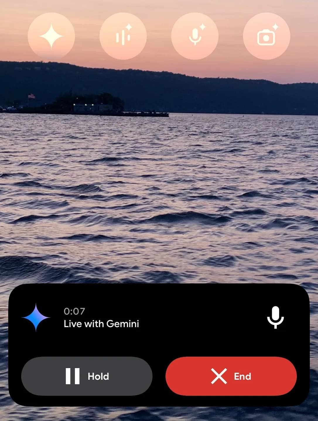 Gemini: Новый взгляд на общение с AI на iPhone