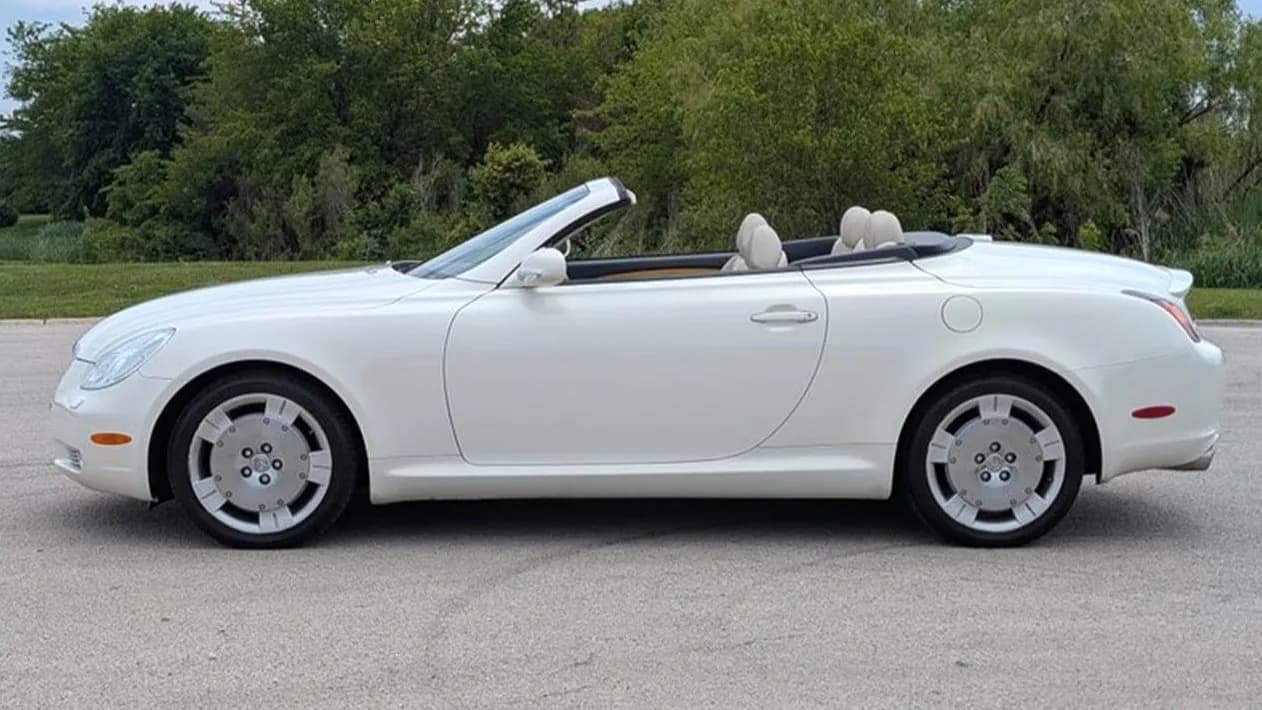Летний кабриолет для беззаботных: 2004 Lexus SC 430