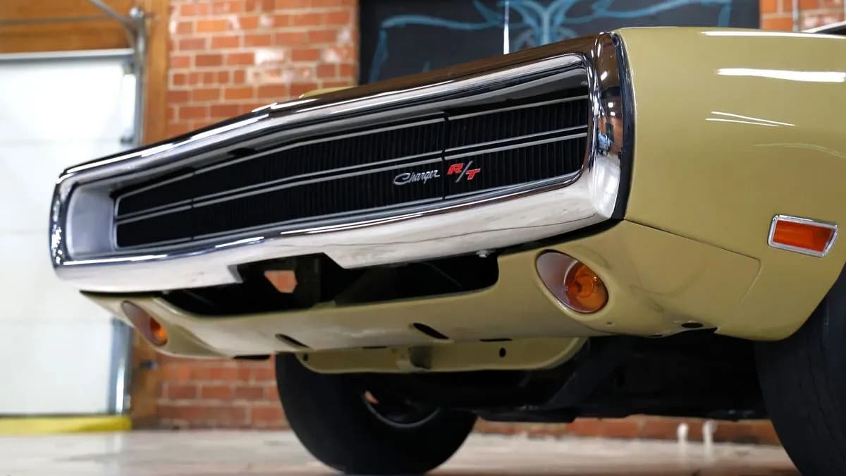 Dodge Charger 1970 года: мускул-кар с характером или просто блестящий мусор?