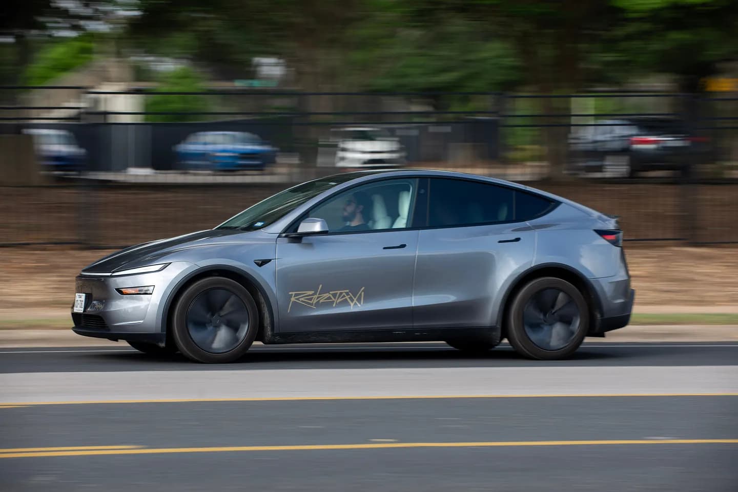 Роботакси Tesla: на грани фола с законодательным вакуумом