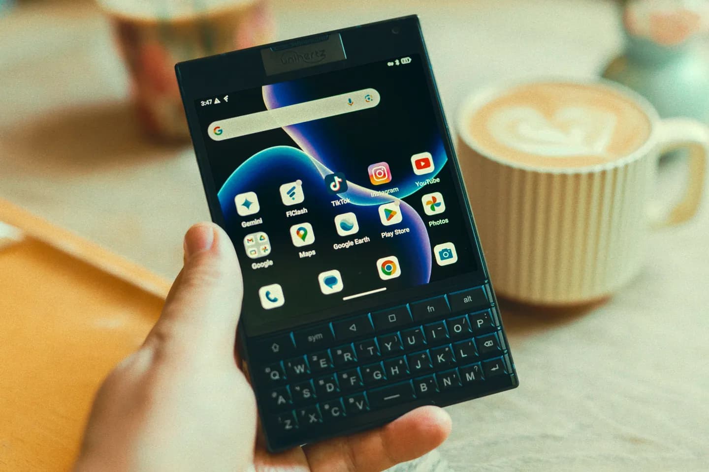 Смартфон Titan 2: Возвращение BlackBerry в новую эру