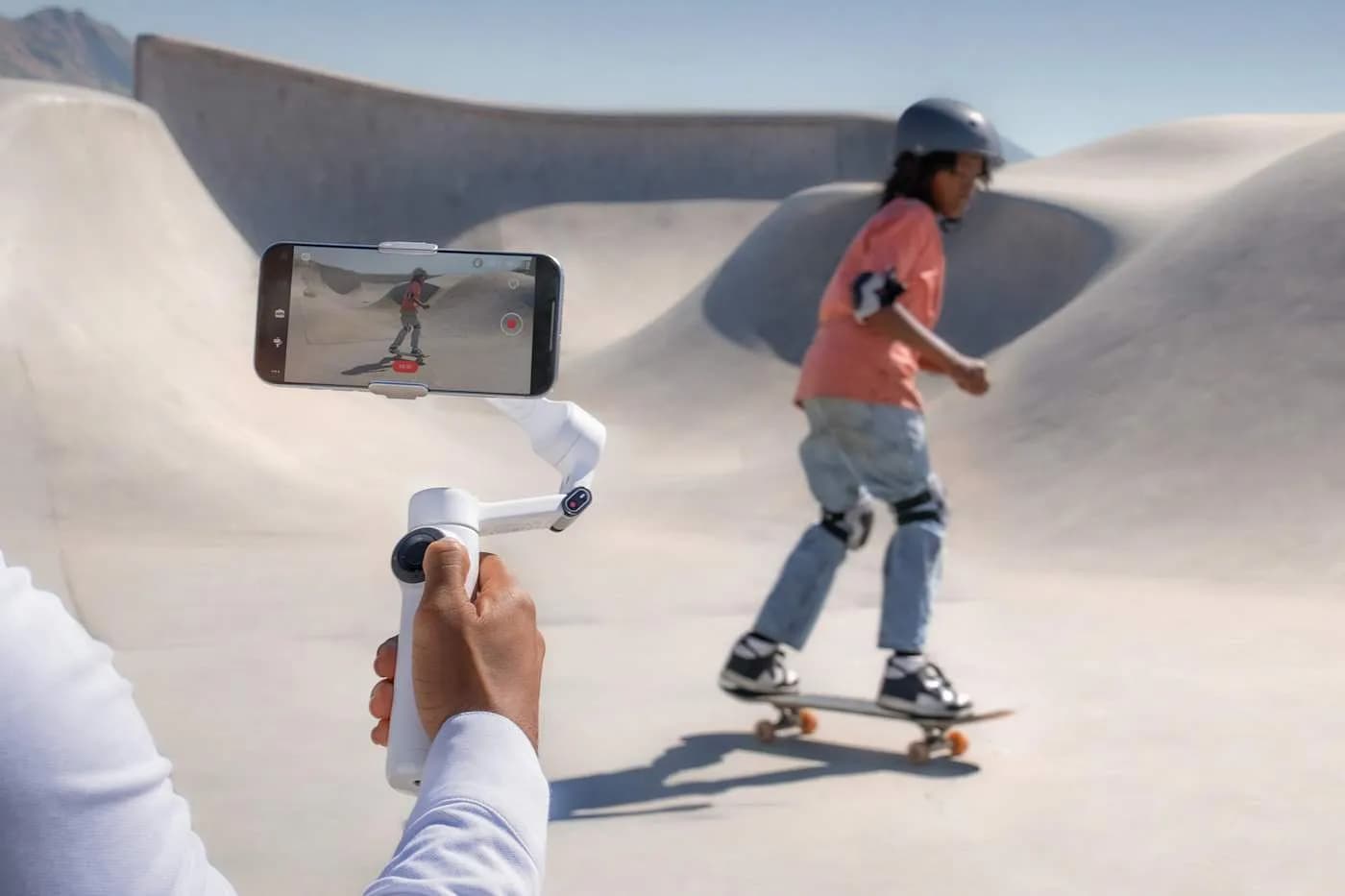 Иронический взгляд на новый стедикам Insta360 Flow 2