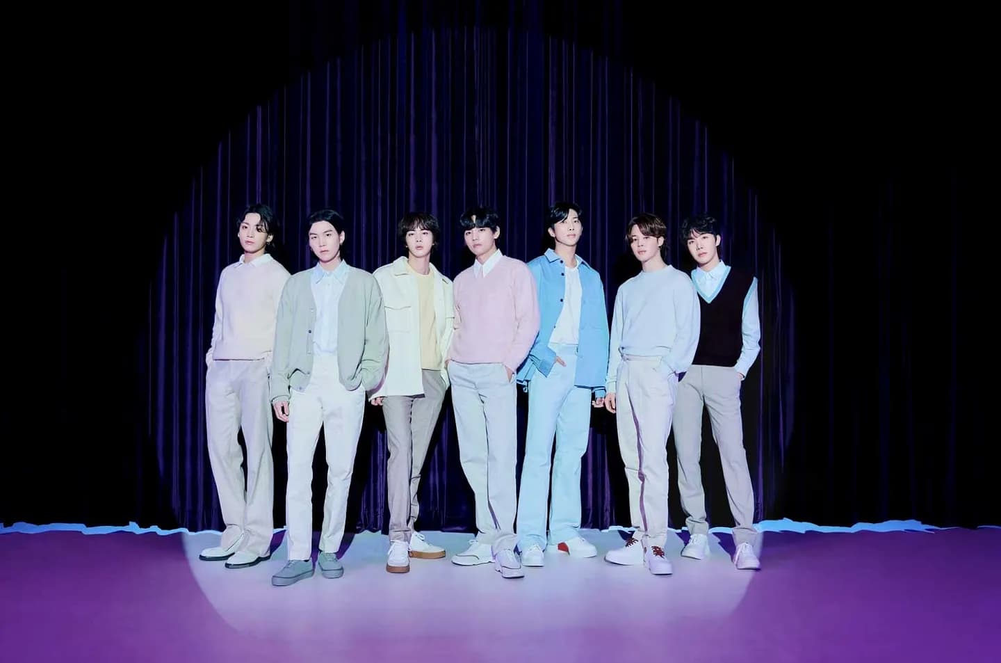 BTS снова разрешает танцевать с первым живым альбомом