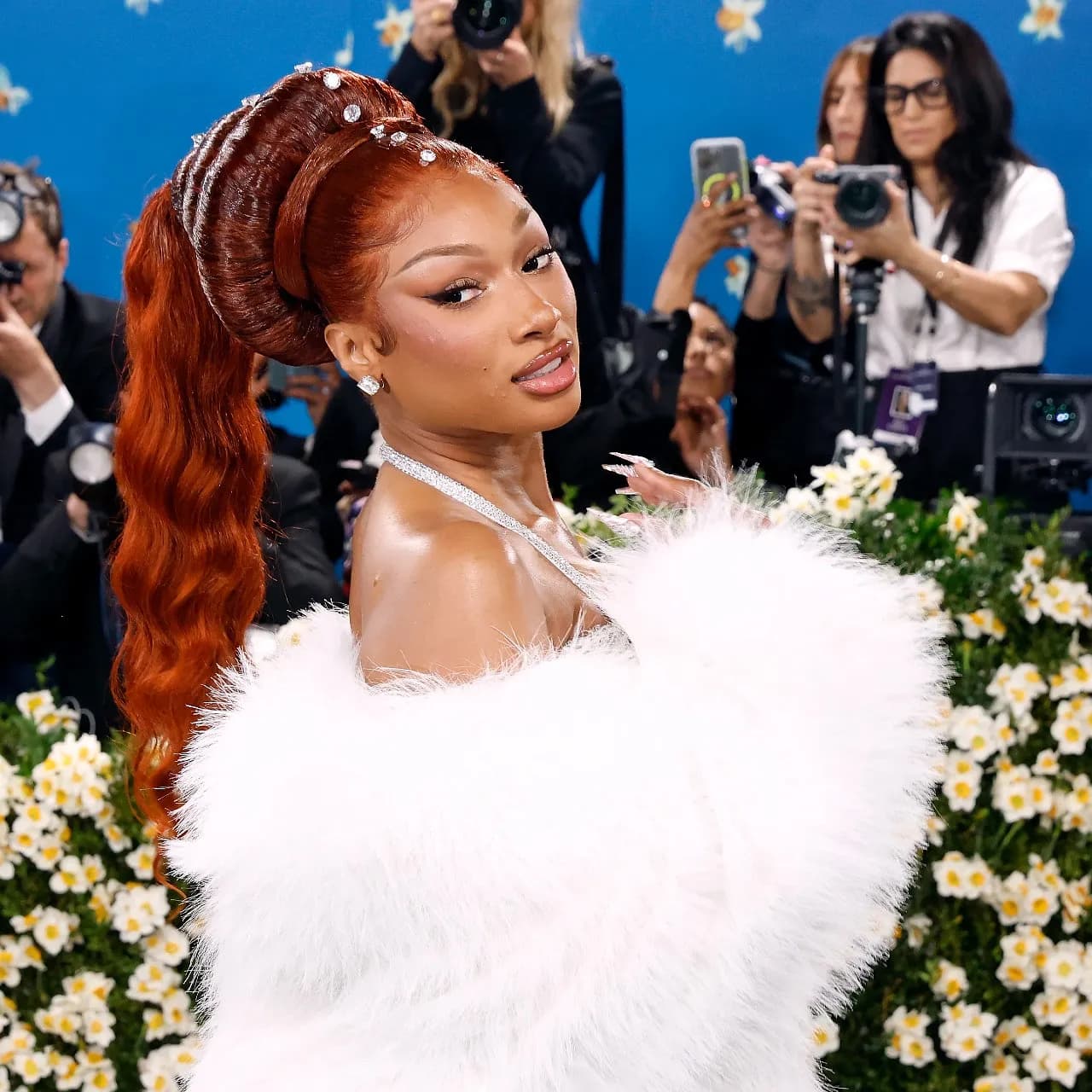 Megan Thee Stallion и её маникюр в честь аниме