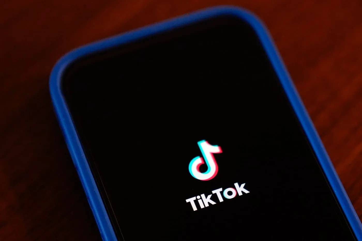 Европейские регуляторы снова проверяют TikTok из-за передачи данных в Китай