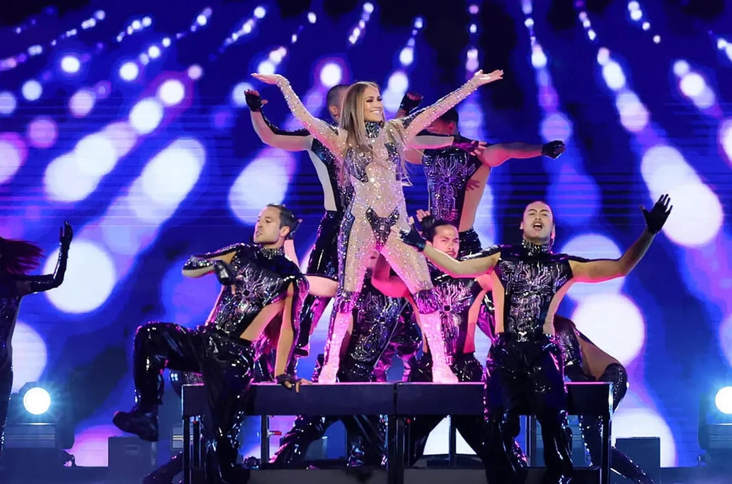 Мечта и портрет: как художница попала к JLo в Мадриде
