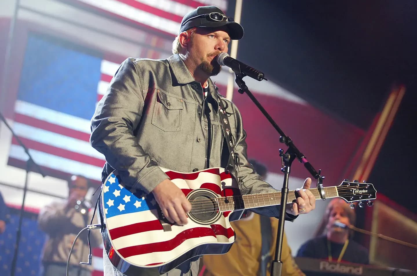 Альбом Toby Keith «35 Biggest Hits» взлетает в чартах после Дня независимости