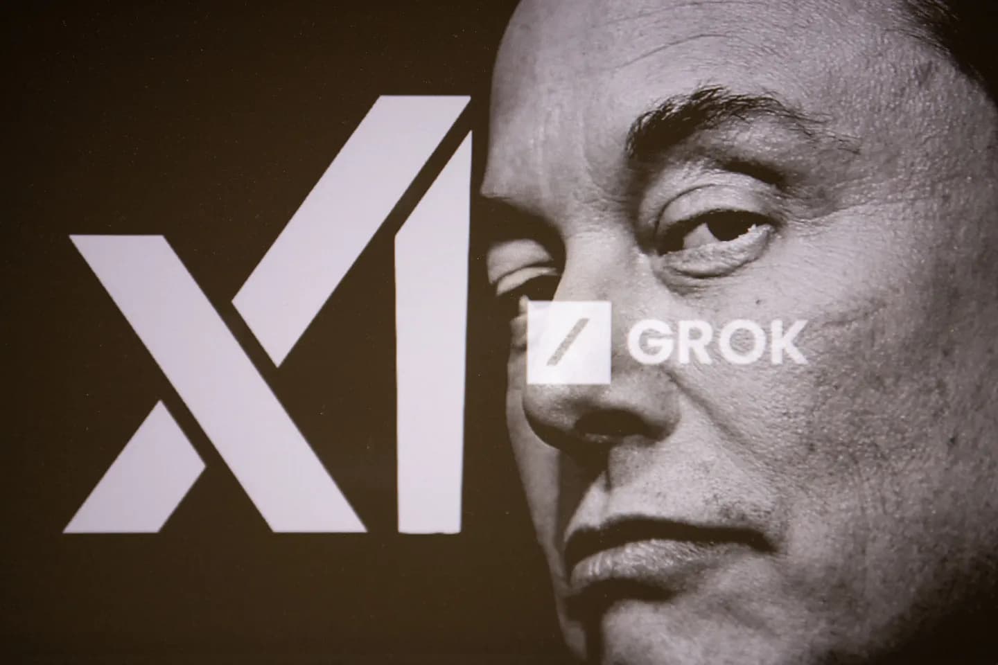 Искусственный интеллект Grok перестанет копировать мышление Илона Маска и называться Гитлером