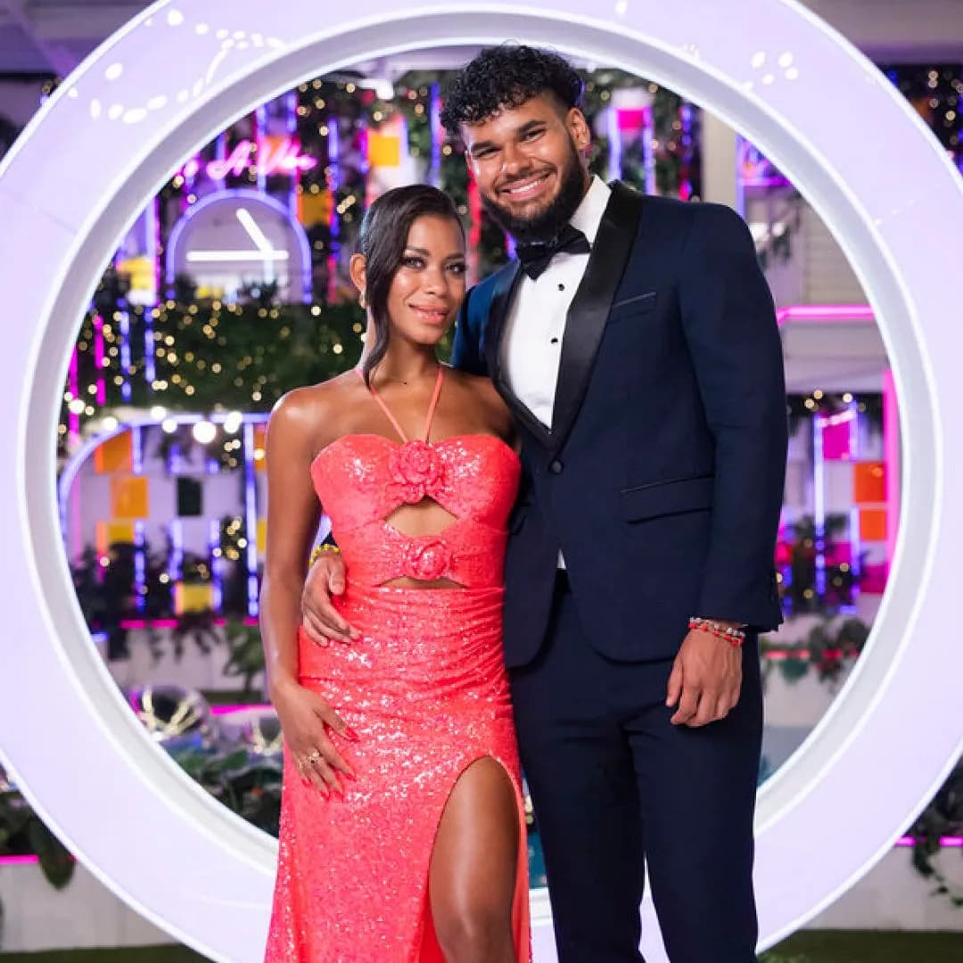 Победители Love Island USA 7: вместе ли Амайя Эспинал и Брайан Ареналес?