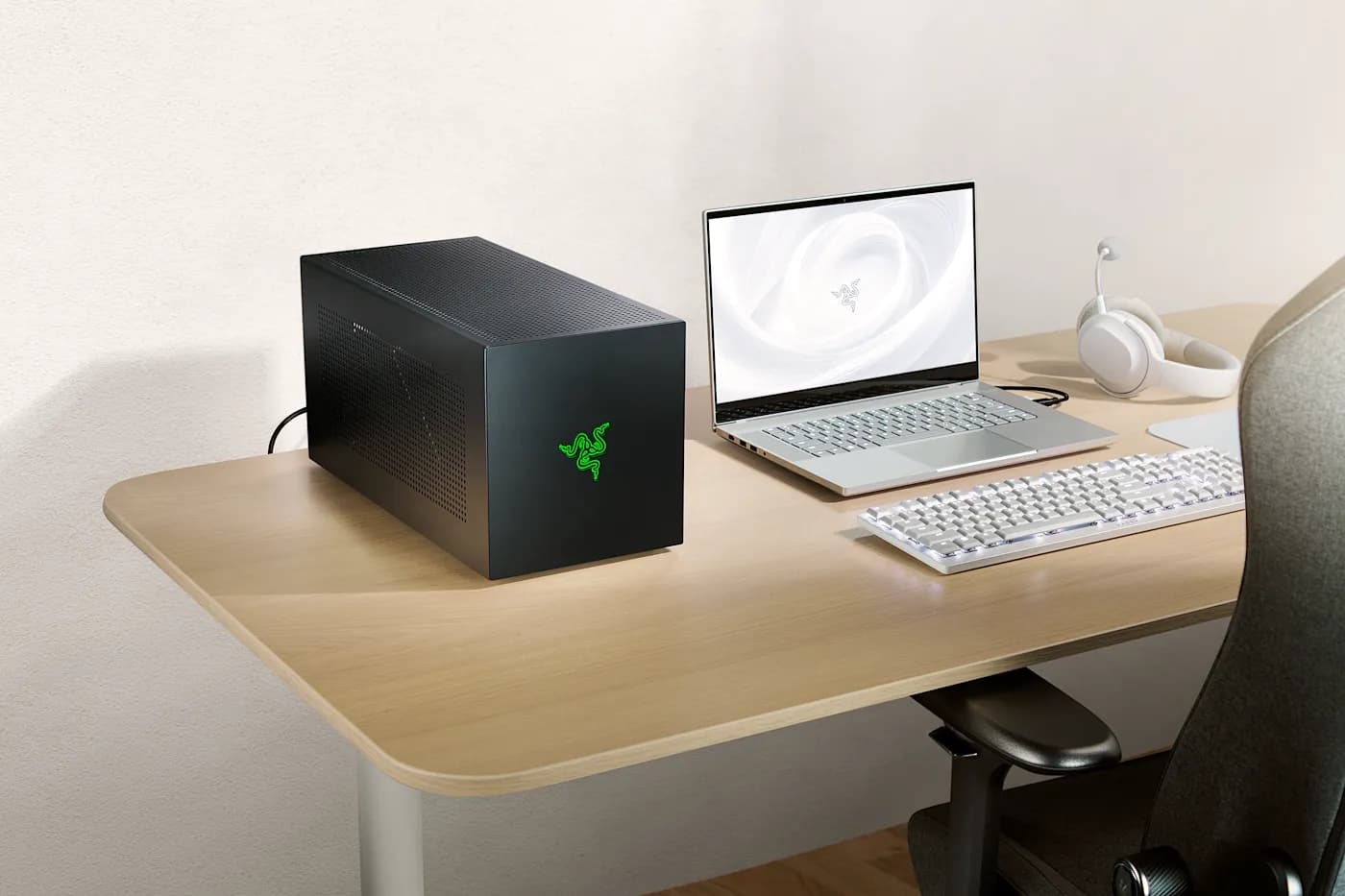 Razer снова впаривает кожаный Thunderbolt: теперь уже пять!