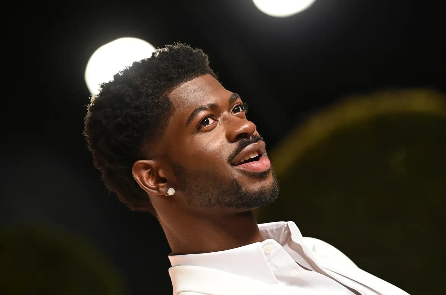 Lil Nas X возвращается с «Dreamboy» и готовит «Hotbox» на пятницу