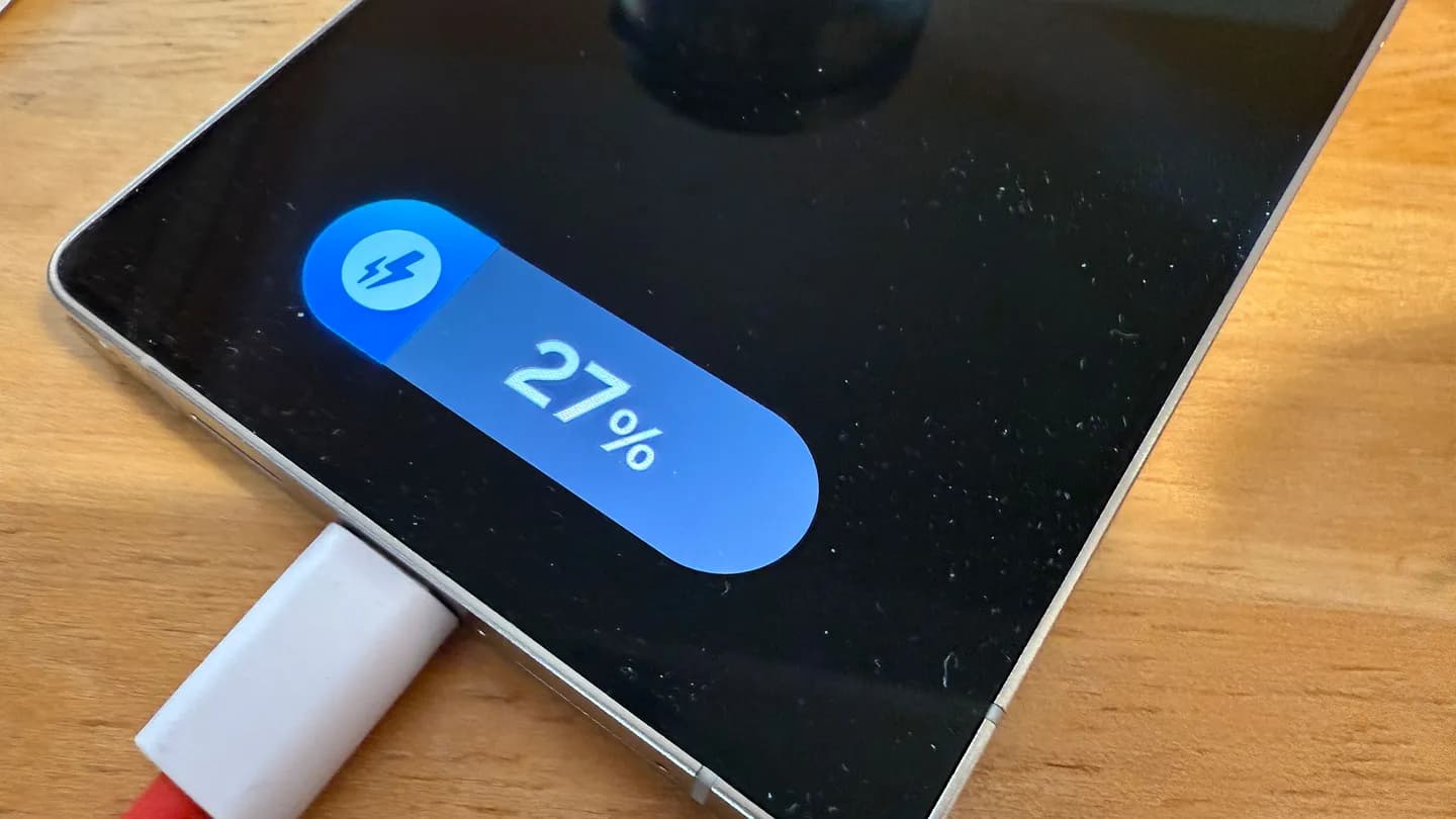 Samsung Galaxy S26 Ultra: возможен неожиданный прорыв