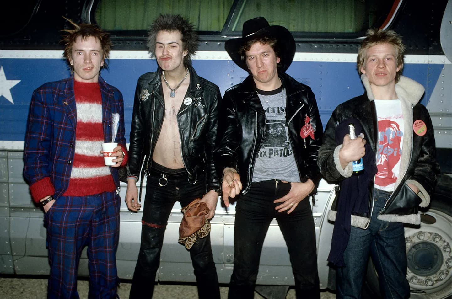 Джон Лайдон называет новый тур Sex Pistols «караоке»