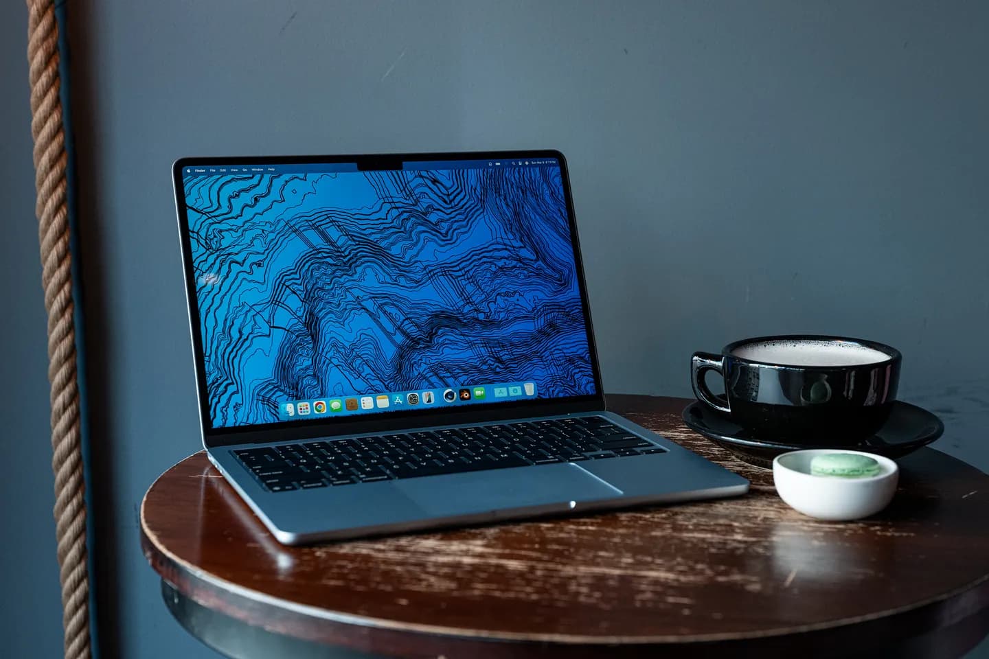 Apple MacBook Air M4: больше за меньше?