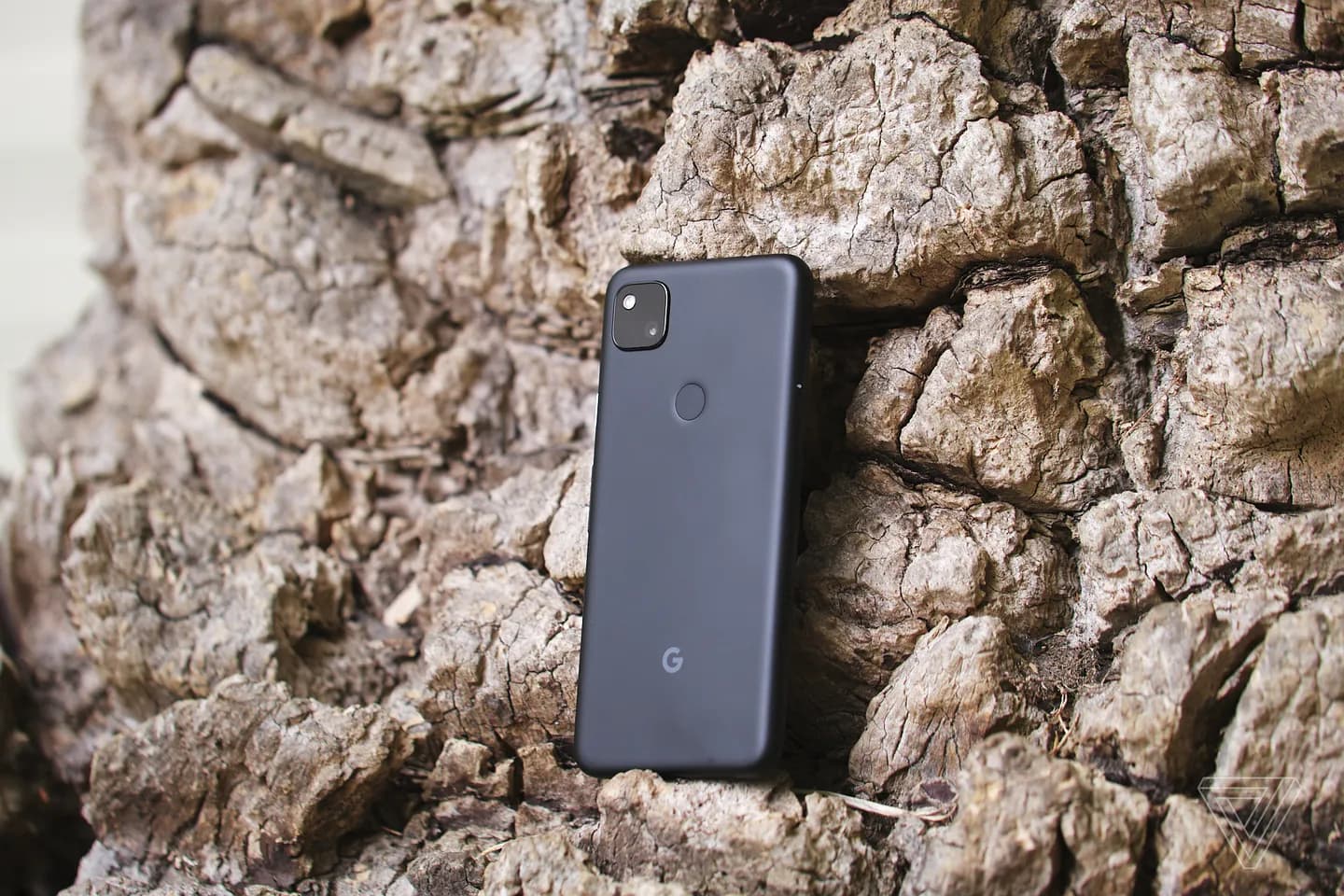 Google ограничил батареи Pixel 4A, чтобы избежать перегрева