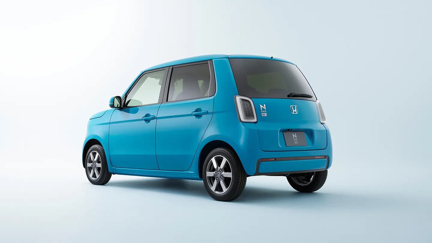Honda запускает крошечный электрокар с функцией питания дома