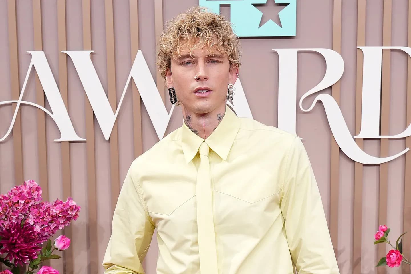 MGK отказался от роли в фильме из-за расистских выражений