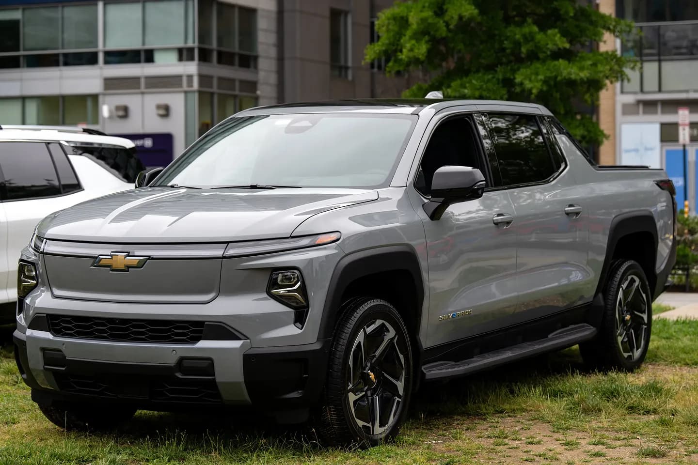 Chevy Silverado EV бьет мировой рекорд дальности на одной зарядке