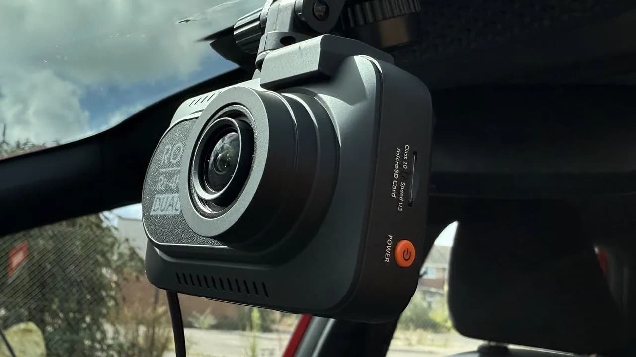 Обзор видеорегистратора Rove R2-4K Dual Pro: две камеры в одной коробке