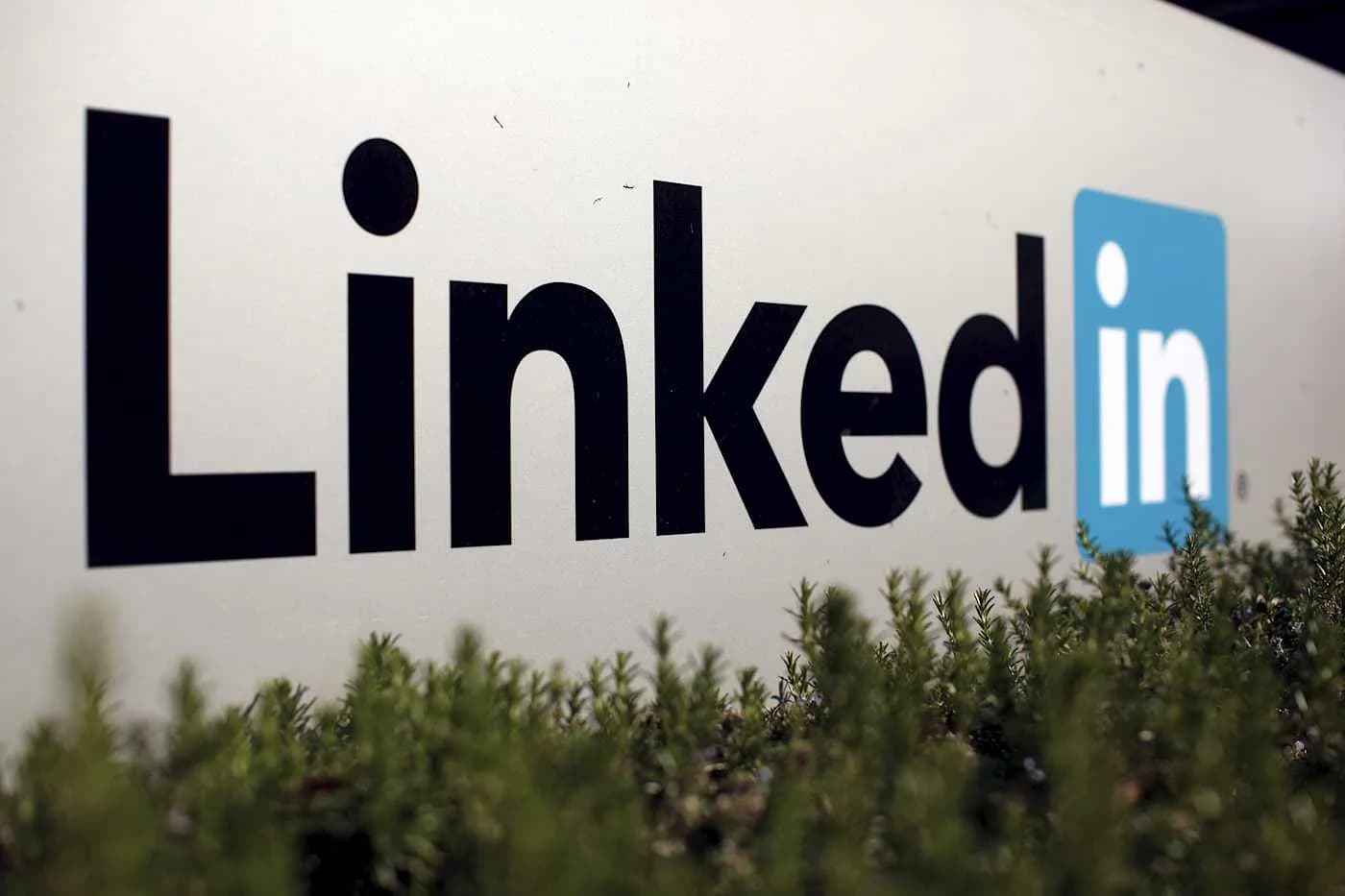 LinkedIn вводит верификацию для рекрутеров и топ-менеджеров