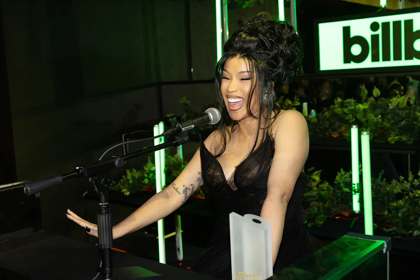 Cardi B, Leon Thomas и Wu-Tang Clan получили награды на Billboard R&B/Hip-Hop Power Players 2025