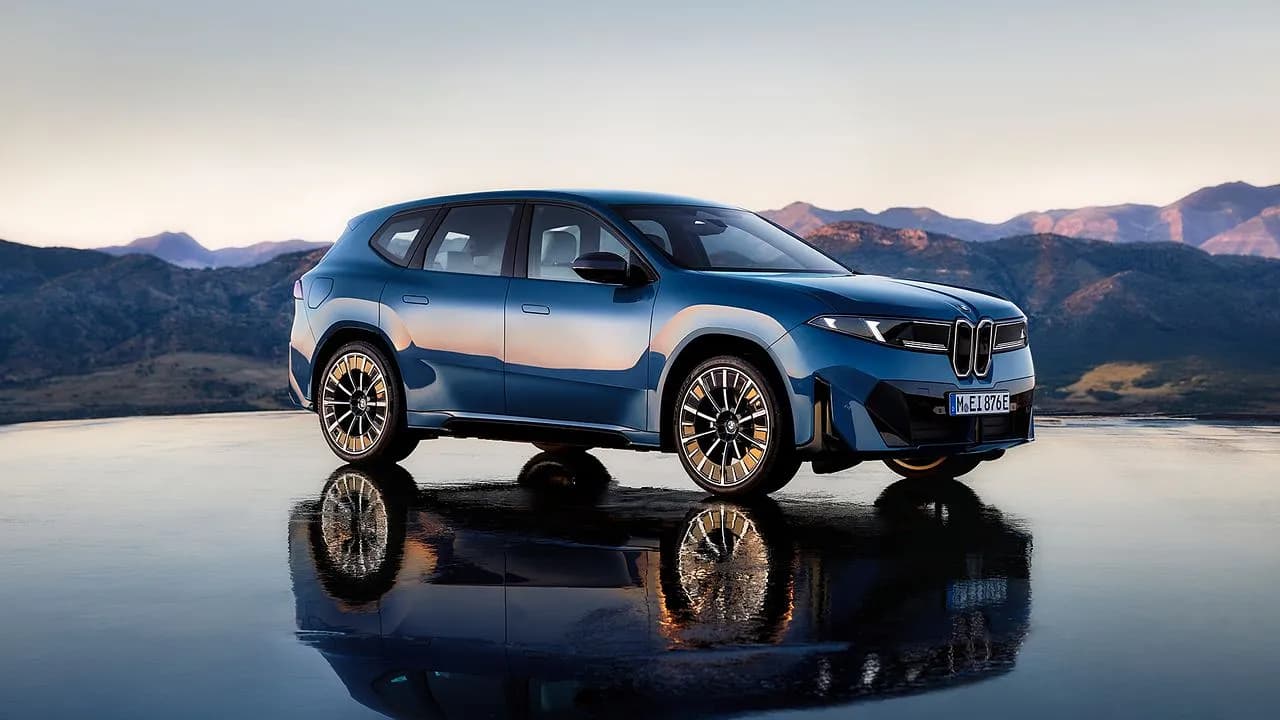BMW представила новый электрокроссовер iX3 с запасом хода 800 км