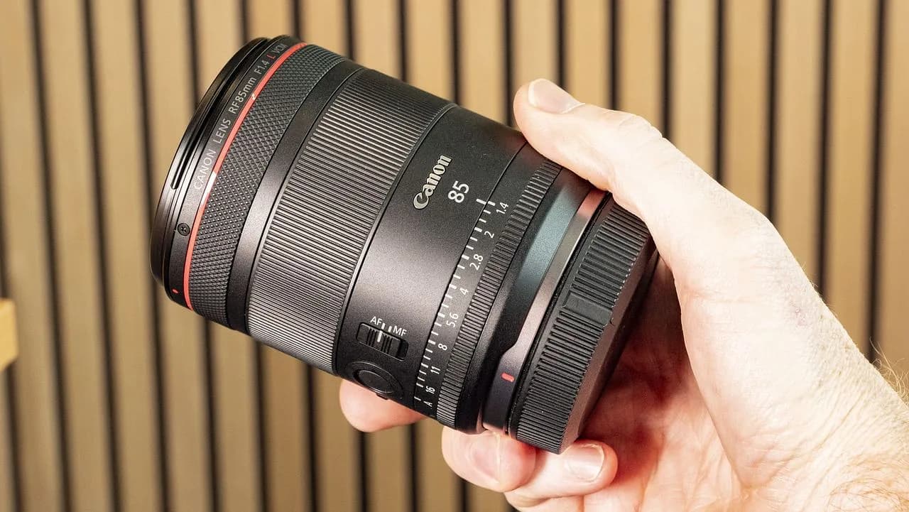 Canon представила новый объектив RF 85mm F1.4 VCM