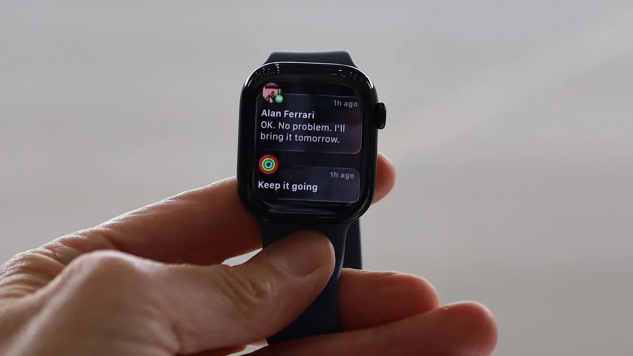 Apple Watch Series 11: Патологически долгая жизнь батареи и гаджет для ипохондриков