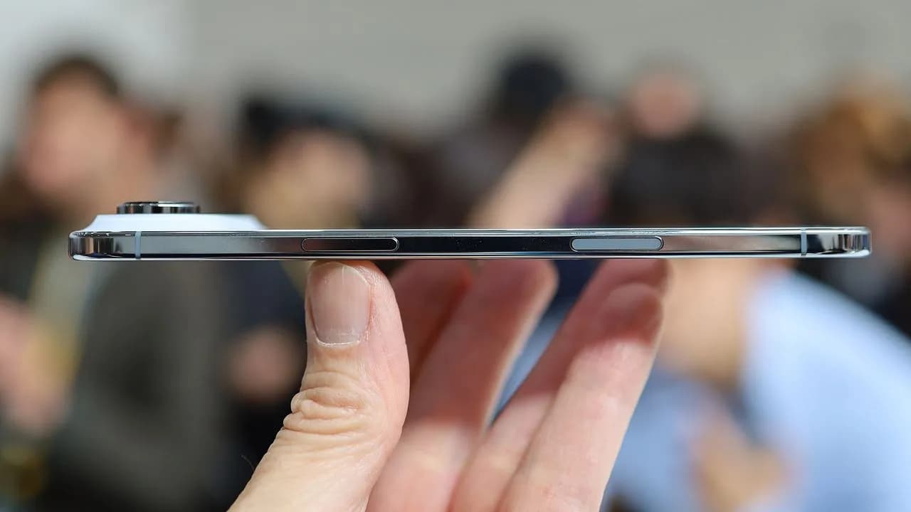 iPhone Air прошел испытание на прочность: "Bendgate" не состоялся