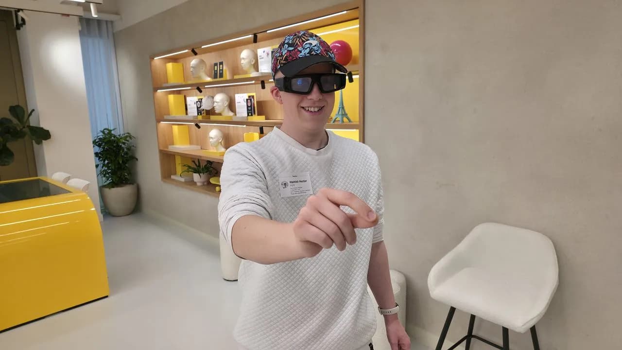 Snap Spectacles: на шаг впереди Meta?