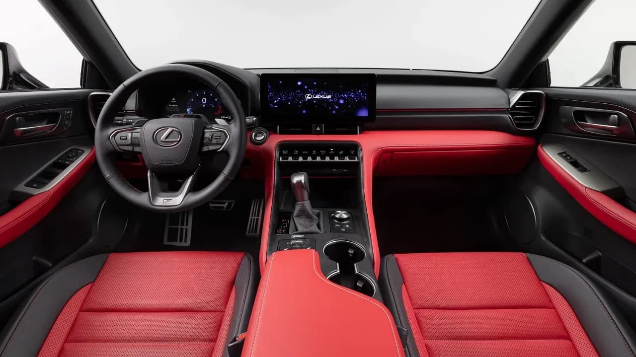 2026 Lexus IS: Только один мотор и минимум комплектаций