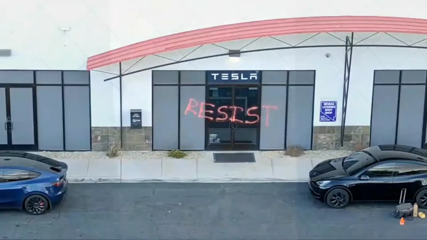 Гурман для подпольных поджигателей: пожары Tesla в Лас-Вегасе и Канзас-Сити