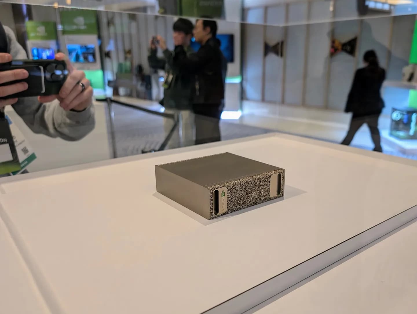 Технологический самовар: обзор новых мини-компьютеров Nvidia DGX Spark