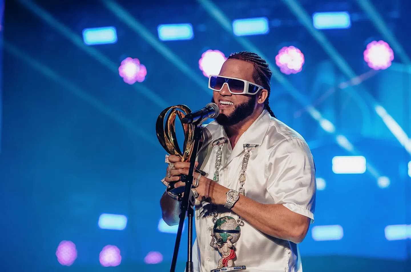 Premios Heat 2025: Музыка в Цветущем Медельине