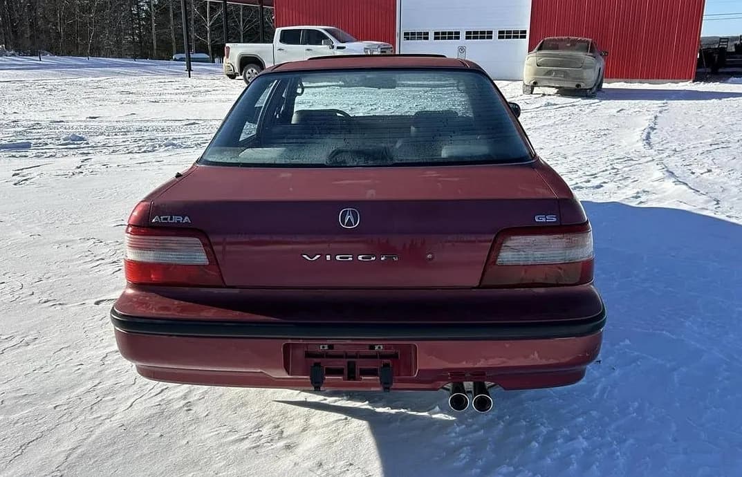 Необычный выбор дня: 1992 Acura Vigor GS