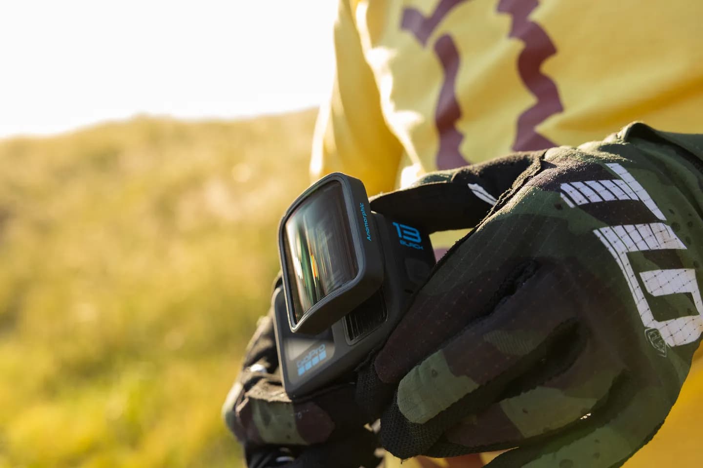 GoPro выпустила анаморфный объектив, чтобы сделать вашу жизнь немного более киношной