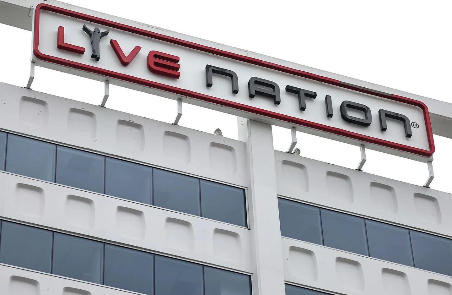 Live Nation заплатит 20 миллионов долларов, чтобы заткнуть рот недовольным инвесторам