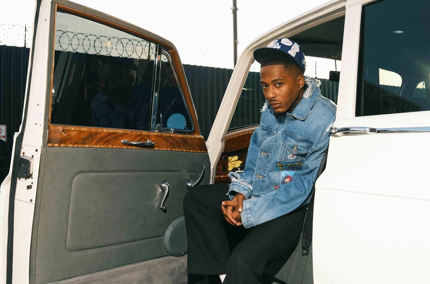 AZ Chike подписался с Warner Records и выпустил новый сингл "Whatx2"