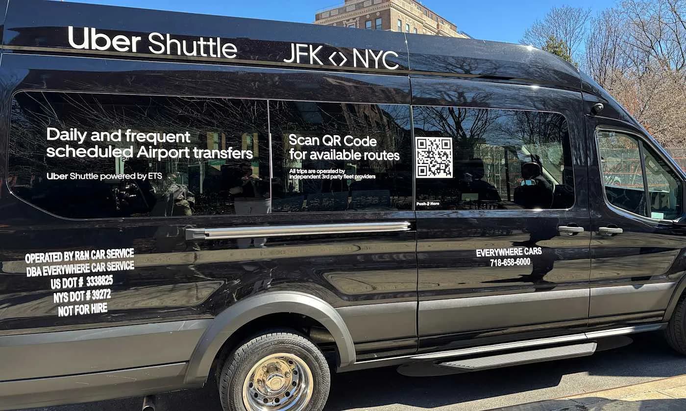 Uber запускает автобусные маршруты между JFK и Манхэттеном