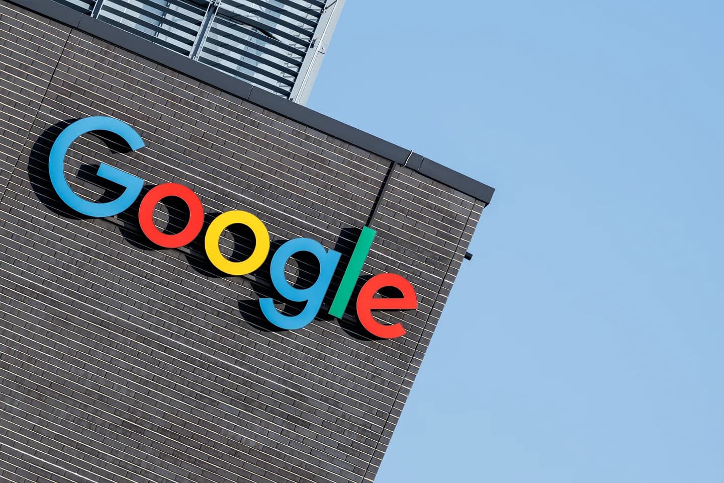 Google выделила 10 миллионов долларов на поддержку некоммерческих организаций в освоении ИИ
