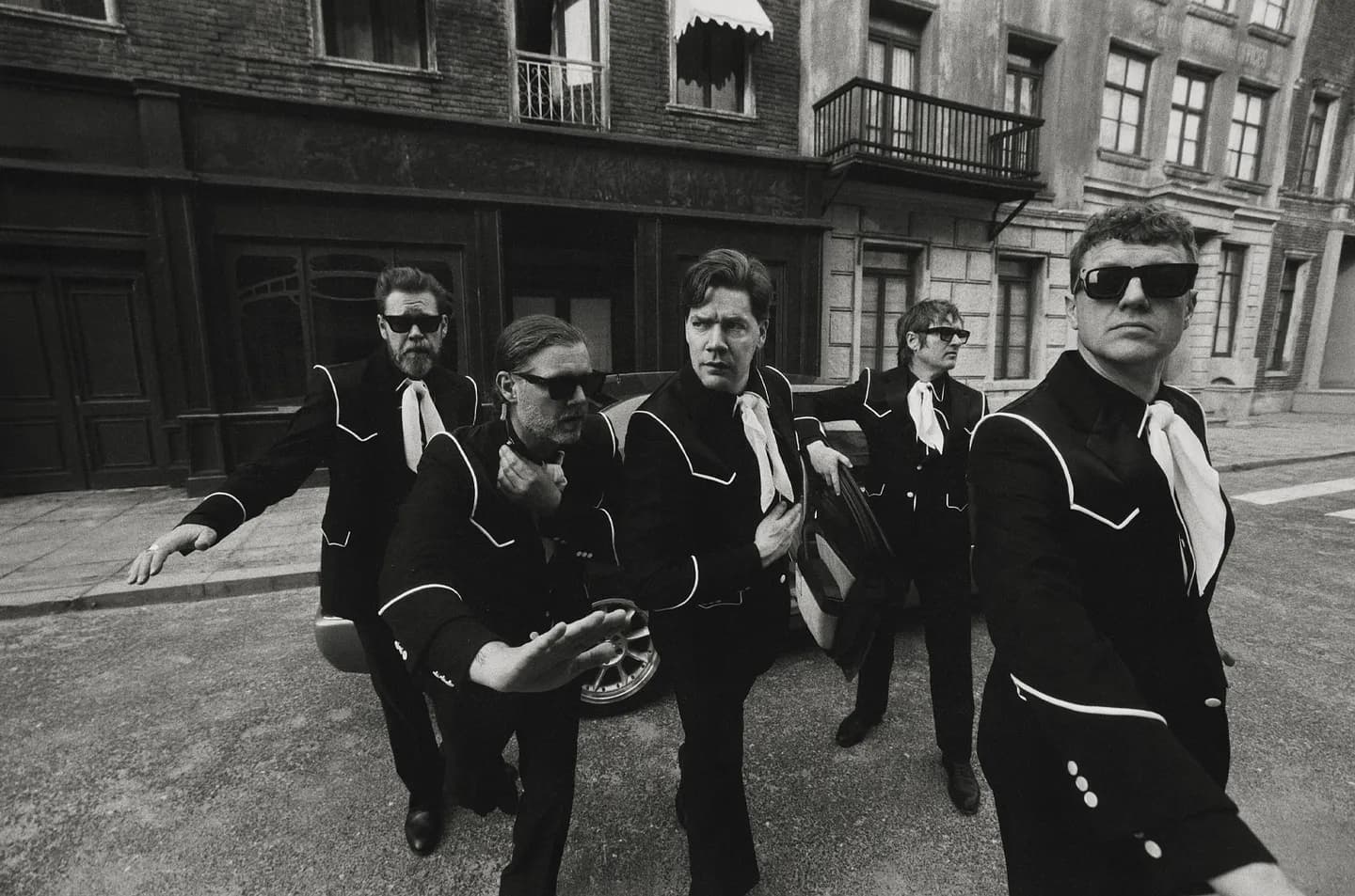 The Hives – На старых помещениях шведский сумасшедший: анонс мирового тура и альбома!