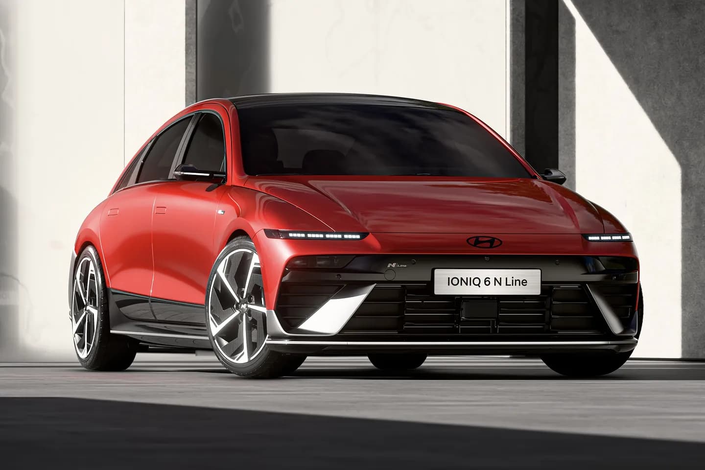 Hyundai Ioniq 6: Нечто странное на фоне соблазнительного футуризма