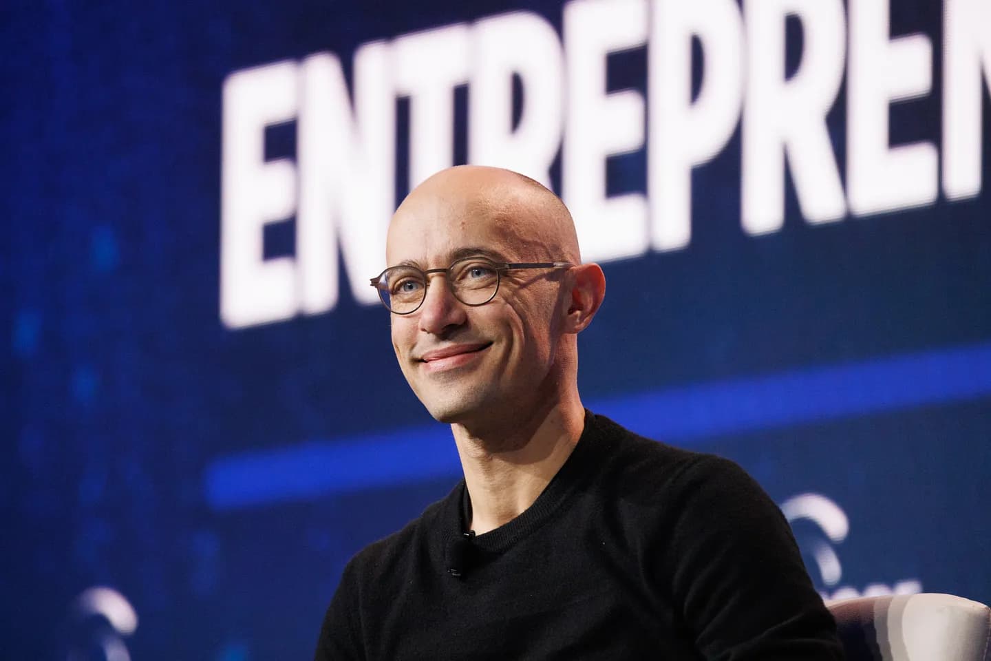 Уволить реальность: Shopify и его план по ИИ