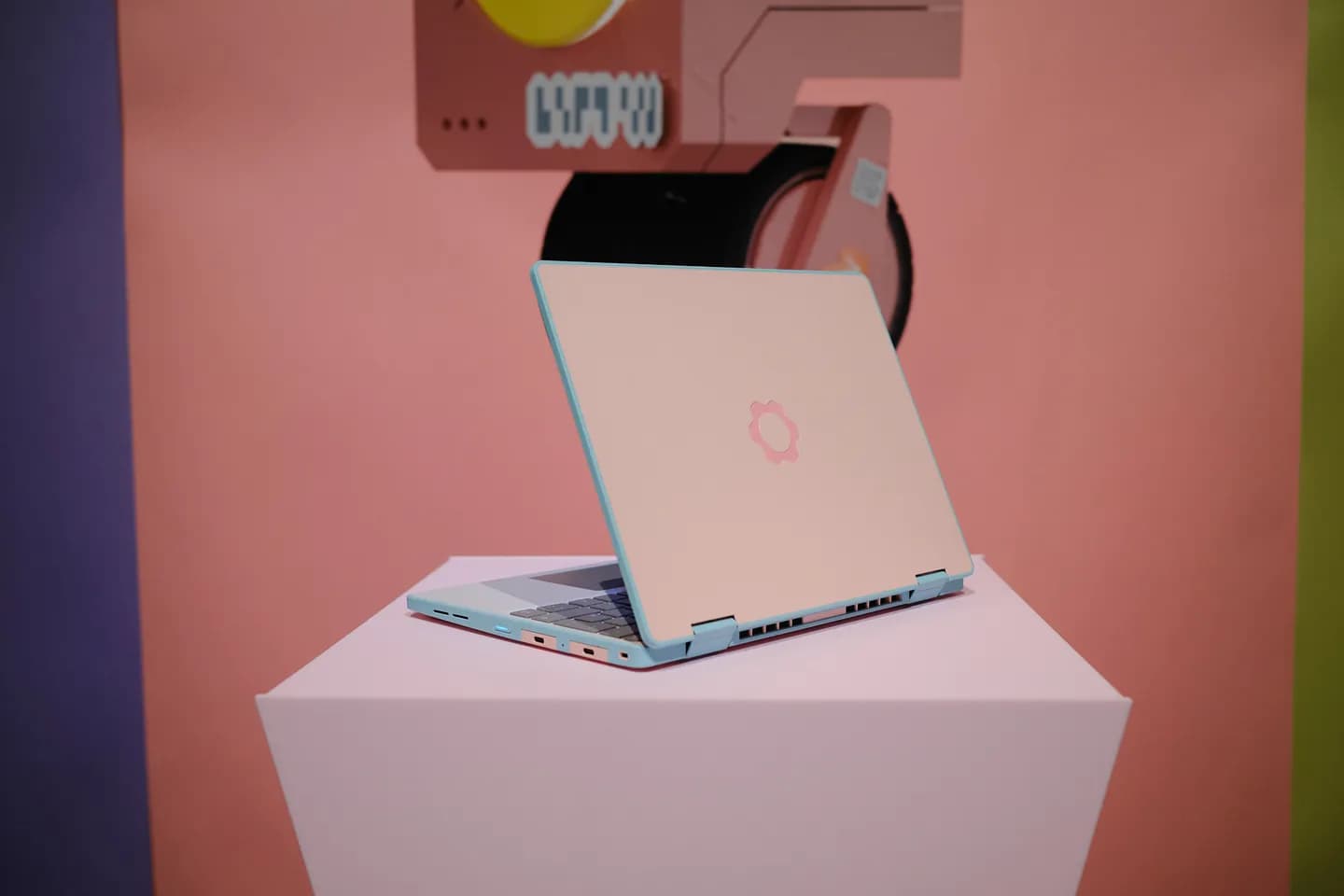 Главный Технологический Сюрприз: Куда исчезли предзаказы на Laptop 12?
