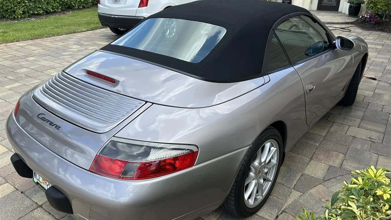 Серебряная пуля: Porsche 911 Carrera 2001 года