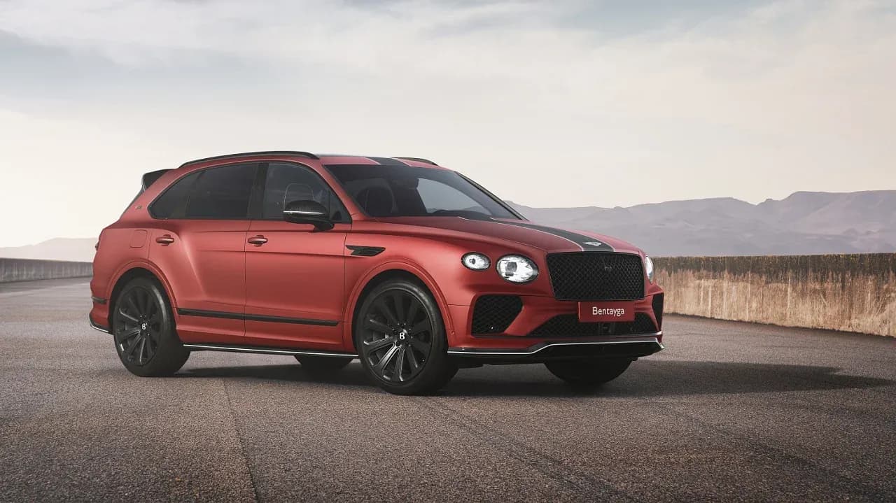 Искусственный интеллект в Bentley: кожа от коров или как лучше сделать интерьер?