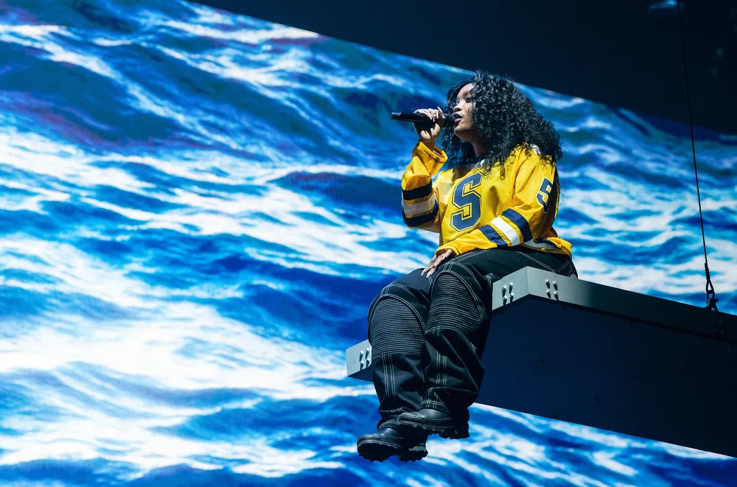 SZA обходит Адель: ‘SOS’ на пьедестале хит-парада Billboard 200