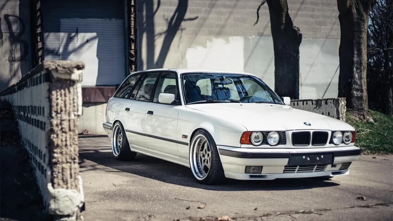 Очарование редкости: BMW 540i Touring 1994 года